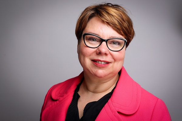 Astrid Falter, Leiterin Kommunikation